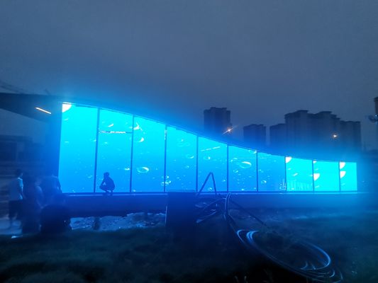 プロの屋外ガラス P3.9 透明 LED スクリーン 広告用