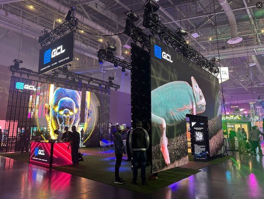 良い値段 軽量な室内レンタLEDビデオウォールパネル 重さ 7.4Kg 最終ステージパフォーマンス オンライン