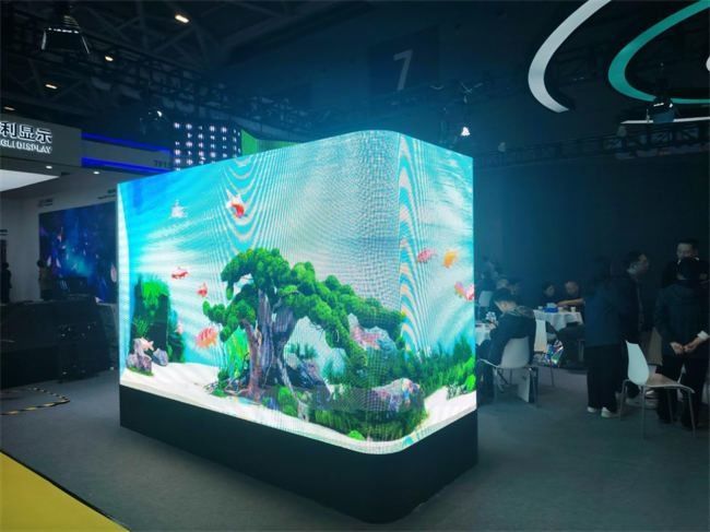 屋外3D L字型カーブコーナー＆直角ソリューション P4 P5.7mm LEDディスプレイ画面 アルミニウム防水IP65 960 * 960mm屋外広告LEDスクリーン
